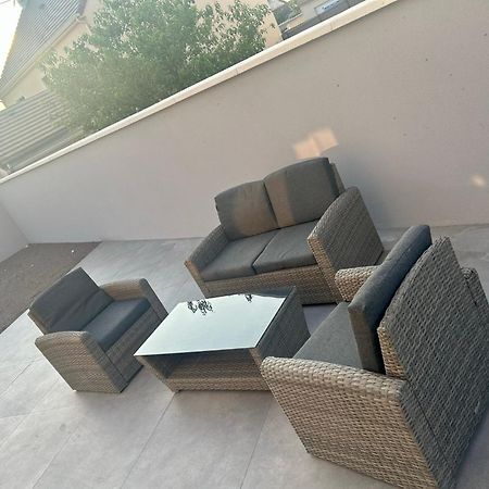 Apartamento Bella Vista, Parking Gratuit, 5 Min Auxerre Monéteau Exterior foto