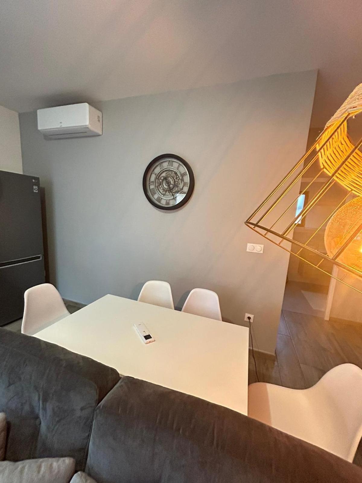 Apartamento Bella Vista, Parking Gratuit, 5 Min Auxerre Monéteau Exterior foto